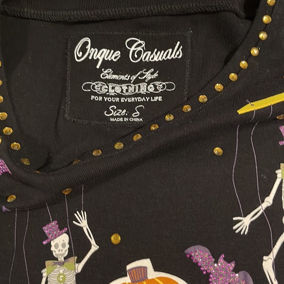 Super Cute Ornamented Halloween shirt 🎃 👻 🎃 - Picture 5 of 6